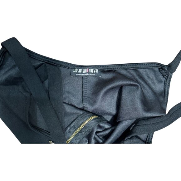 NEW Fashion Nova M Black Sleeveless Jumpsuit With Gold Zipper Closure Streth - Picture 6 of 11